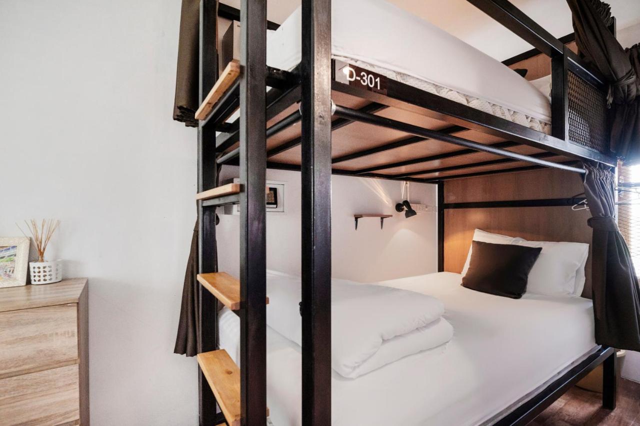 Oyo 685 Am Bed Hostel Бангкок Екстер'єр фото